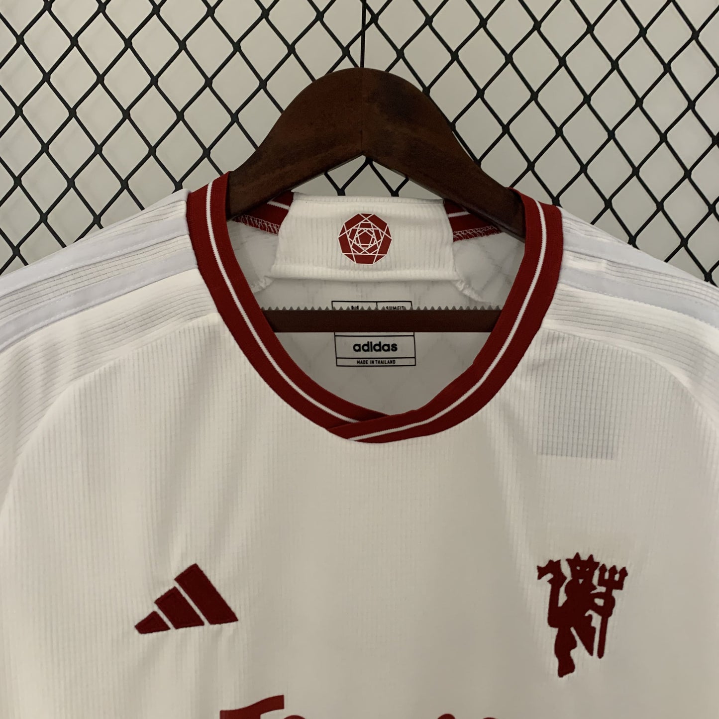 Camisa Manchester United III 23/24 Torcedor Manga Longa (Sob encomenda)