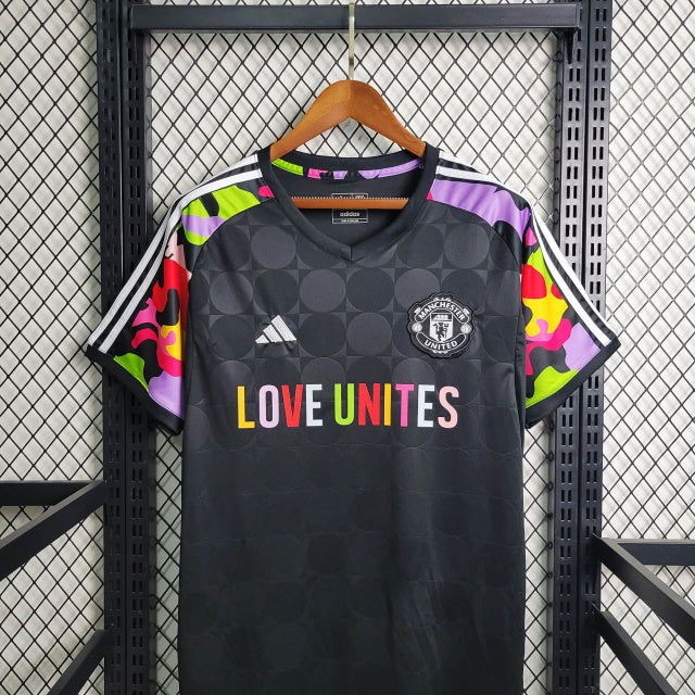 Camisa Manchester United 'Love Unites' 24/25 Torcedor (Sob encomenda)