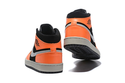 Tênis Jordan 1 Mid Black Cone (Sob encomenda)