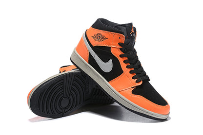 Tênis Jordan 1 Mid Black Cone (Sob encomenda)