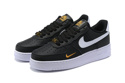 Tênis Nike Air Force 1 Low 07 Essential Black White (Sob encomenda)