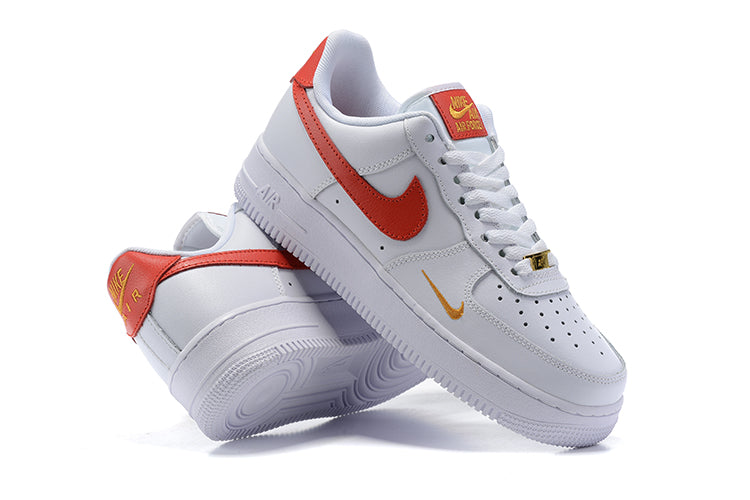 Tênis Nike Air Force 1 Low Essential Gym Red Mini Swoosh (Sob encomenda)