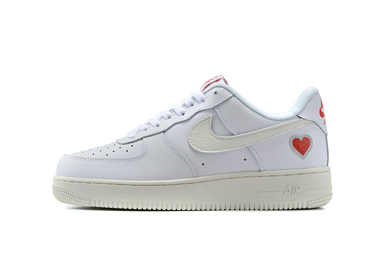 Tênis Nike Air Force 1 Low Valentine's Day (Sob encomenda)