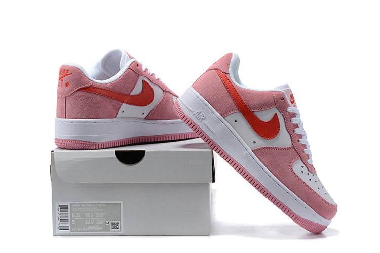 Tênis Nike Air Force 1 Low '07 QS Valentine's Day Love Letter (Sob encomenda)