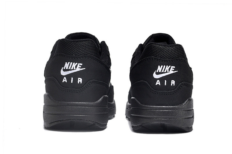 Tênis Nike Air Max 1 Black White Swoosh (Sob encomenda)