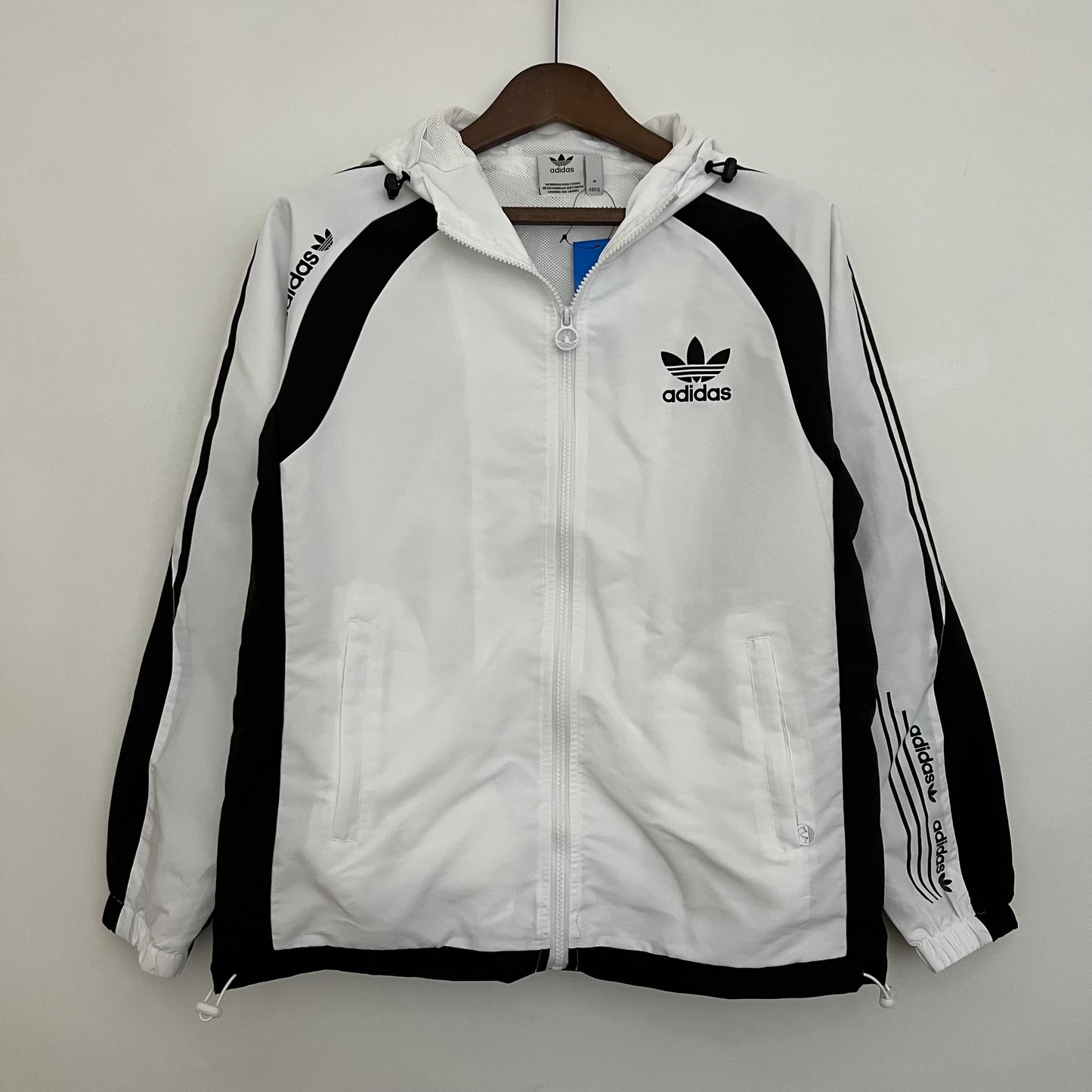 Corta Vento Adidas White and Black (Sob encomenda)