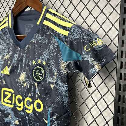 Kit Infantil Ajax II 24/25 (Sob encomenda)