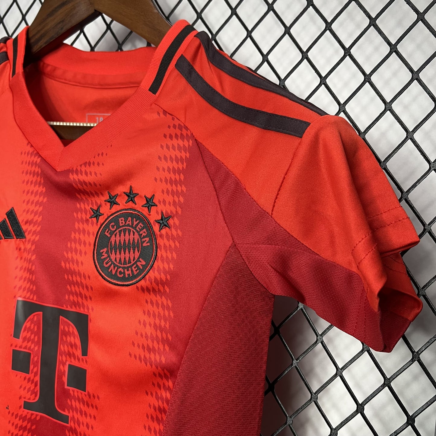 Kit Infantil Bayern de Munique I 24/25 (Sob encomenda)