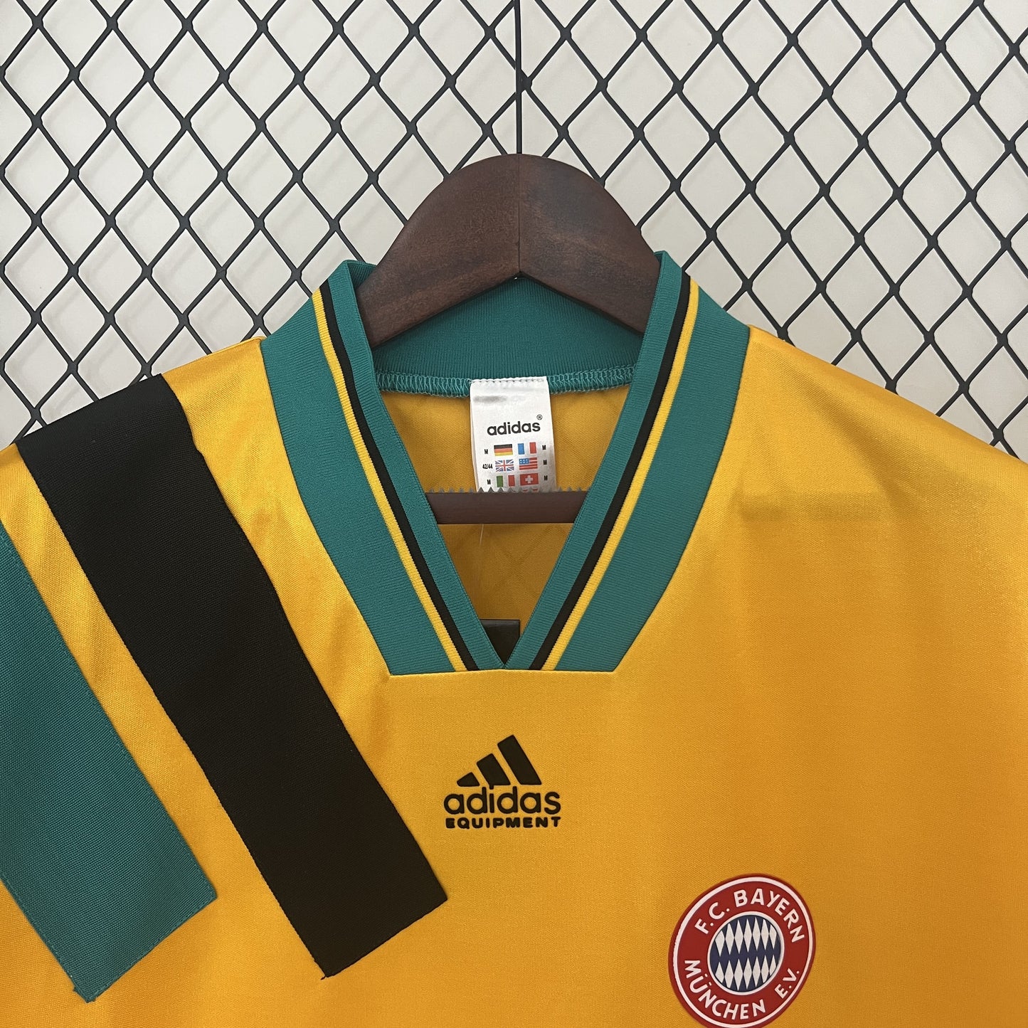 Camisa Bayern de Munique II 93/95 Retrô (Sob encomenda)