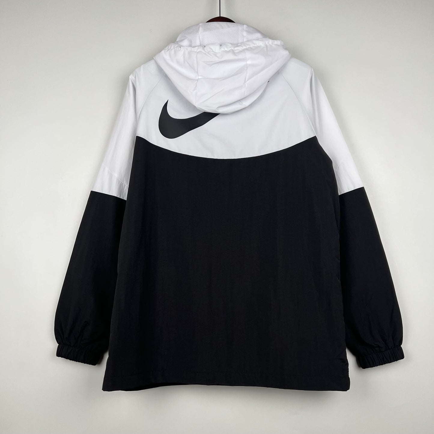 Corta Vento Nike Black and White (Sob encomenda)