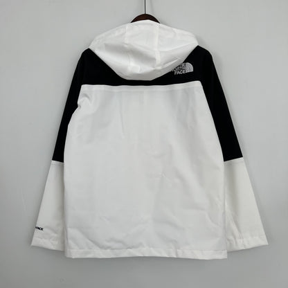 Corta Vento The North Face White and Black (Sob encomenda)