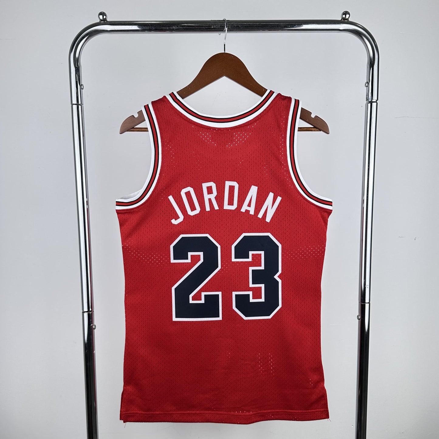 Regata Chicago Bulls NBA 1984 Mitchell And Ness Hardwood Classics Masculina (Sob encomenda)