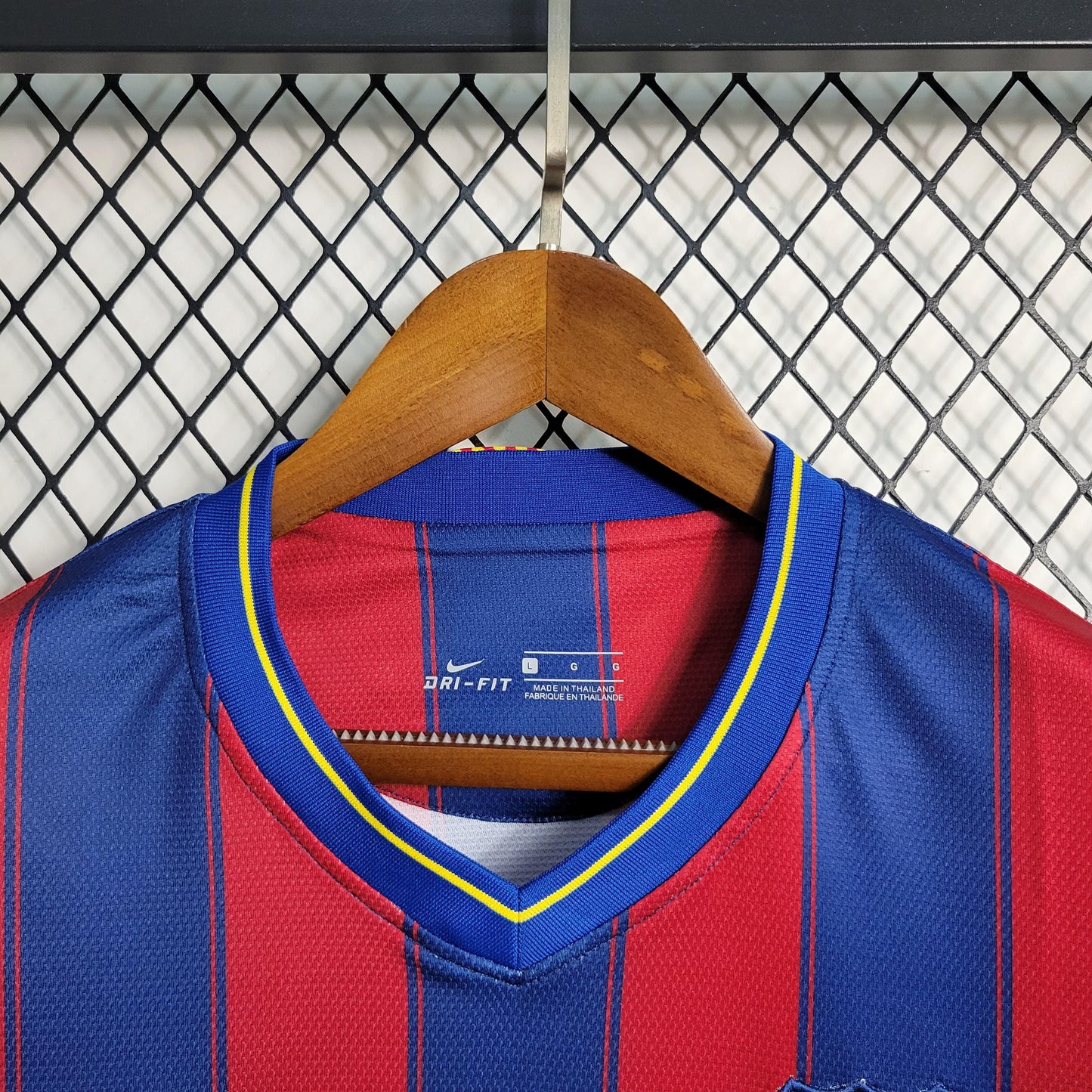 Camisa Barcelona I 09/10 Retrô (Sob encomenda)