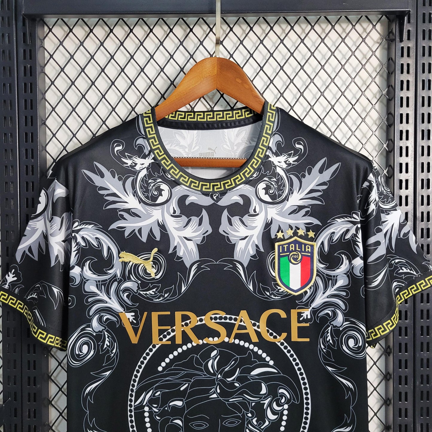 Camisa Itália Edição Especial 'Versace' 2023 Torcedor (Sob encomenda)