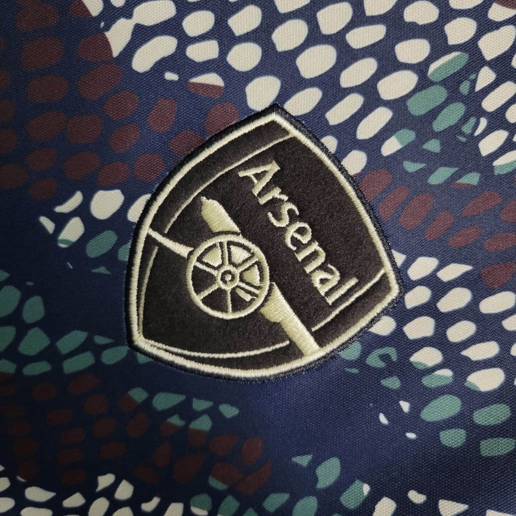 Camisa Arsenal Pré-Jogo 23/24 Torcedor (Sob encomenda)