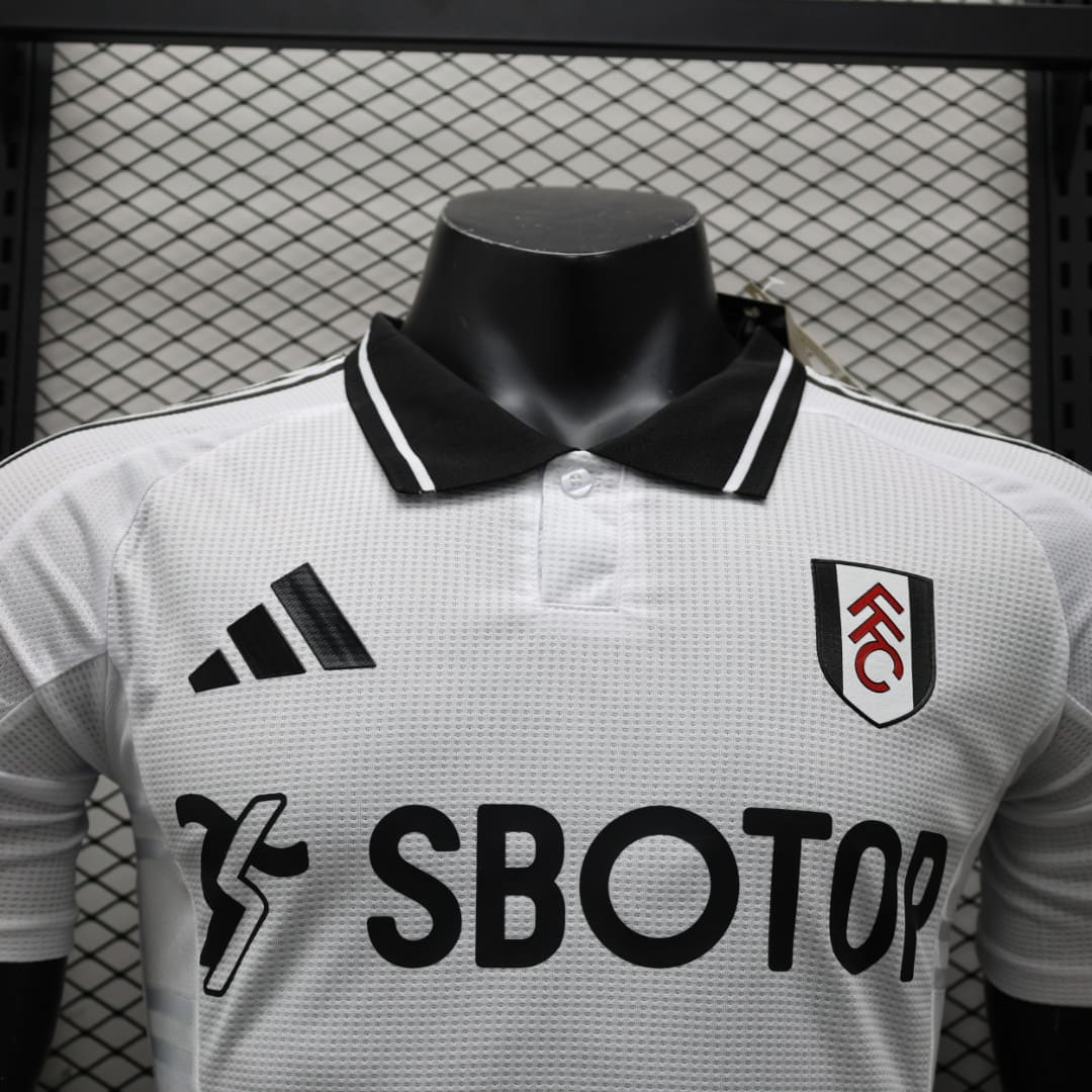 Camisa Fulham I 24/25 Jogador (Sob encomenda)