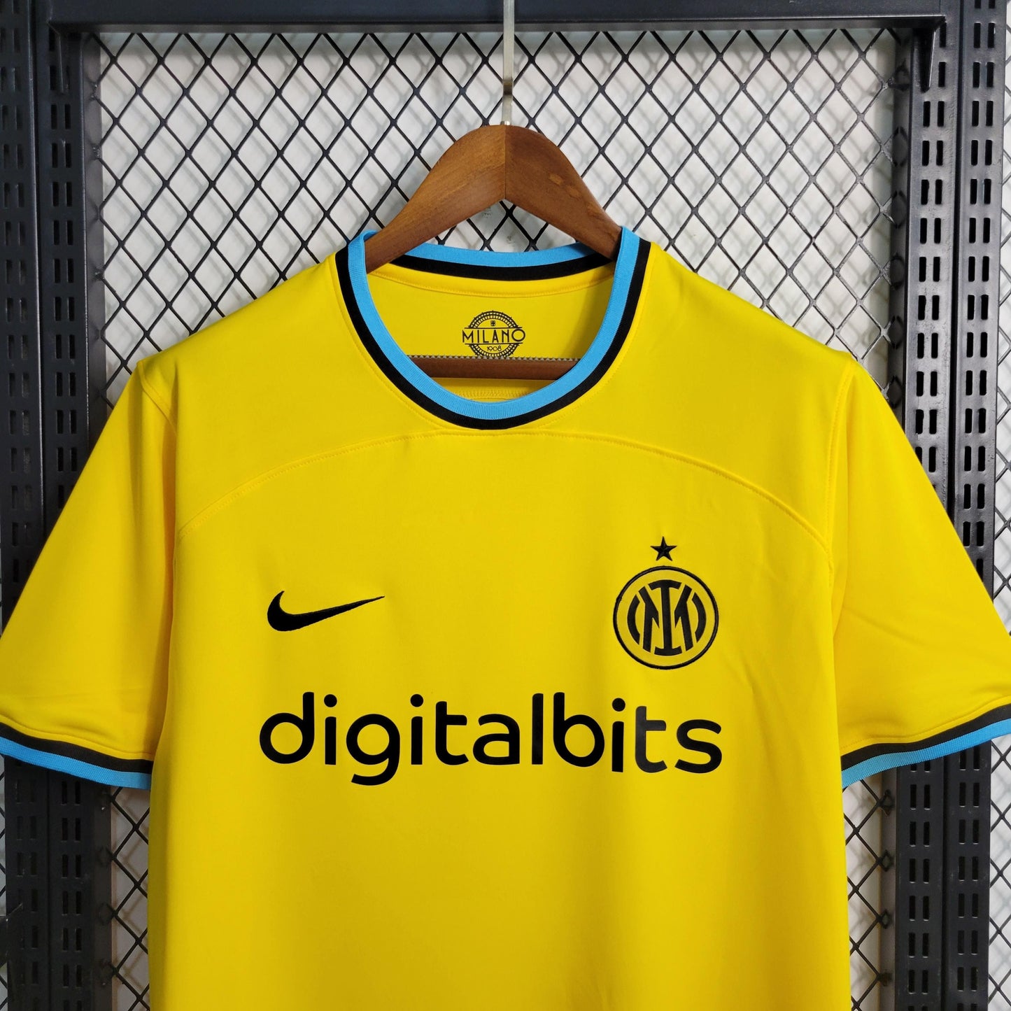 Camisa Inter de Milão III 22/23 Torcedor (Sob encomenda)