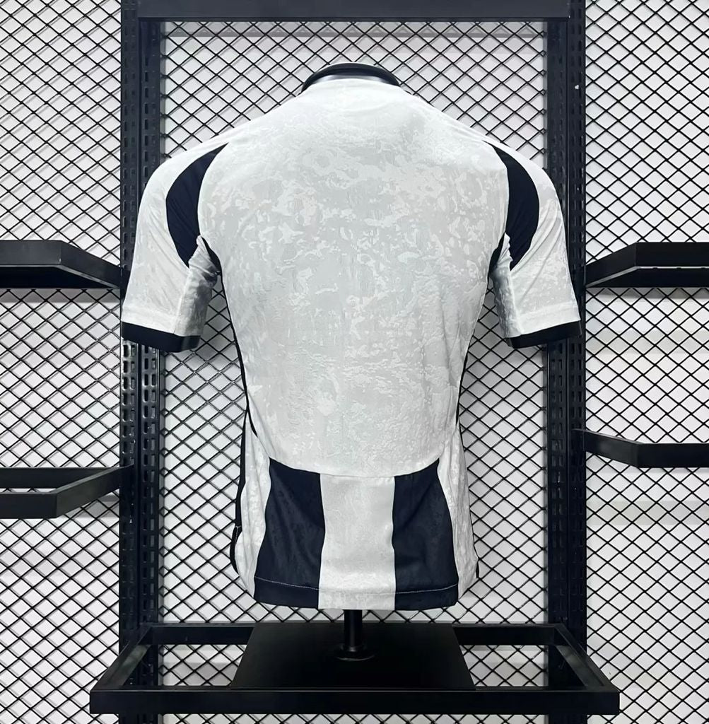 Camisa Juventus I 24/25 Jogador (Sob encomenda)