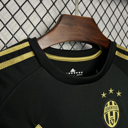 Camisa Juventus III 15/16 Retrô (Sob encomenda)