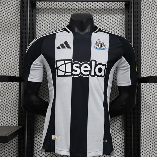 Camisa Newcastle I 24/25 Jogador (Sob encomenda)