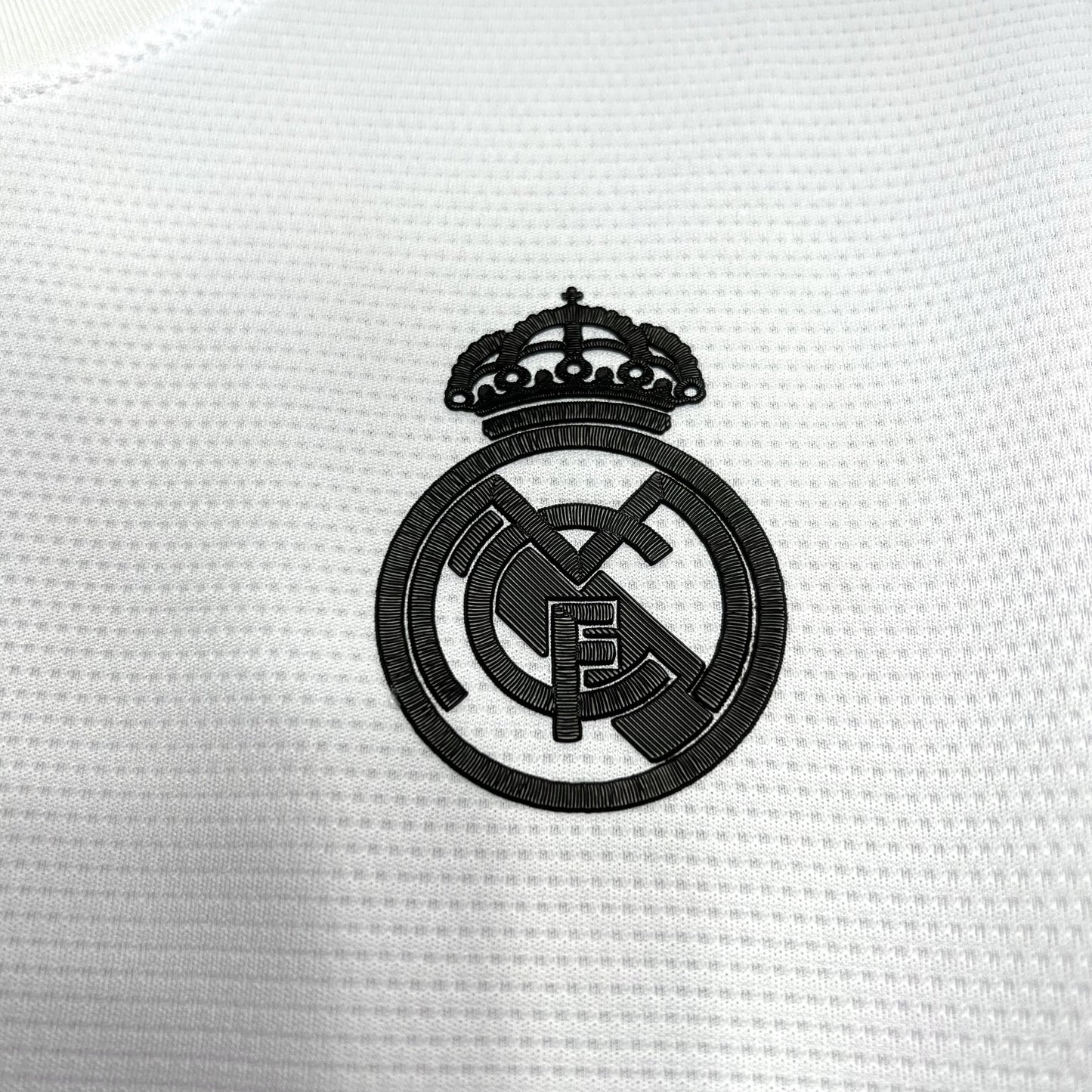 Camisa Real Madrid Pré-Jogo 23/24 Torcedor (Sob encomenda)