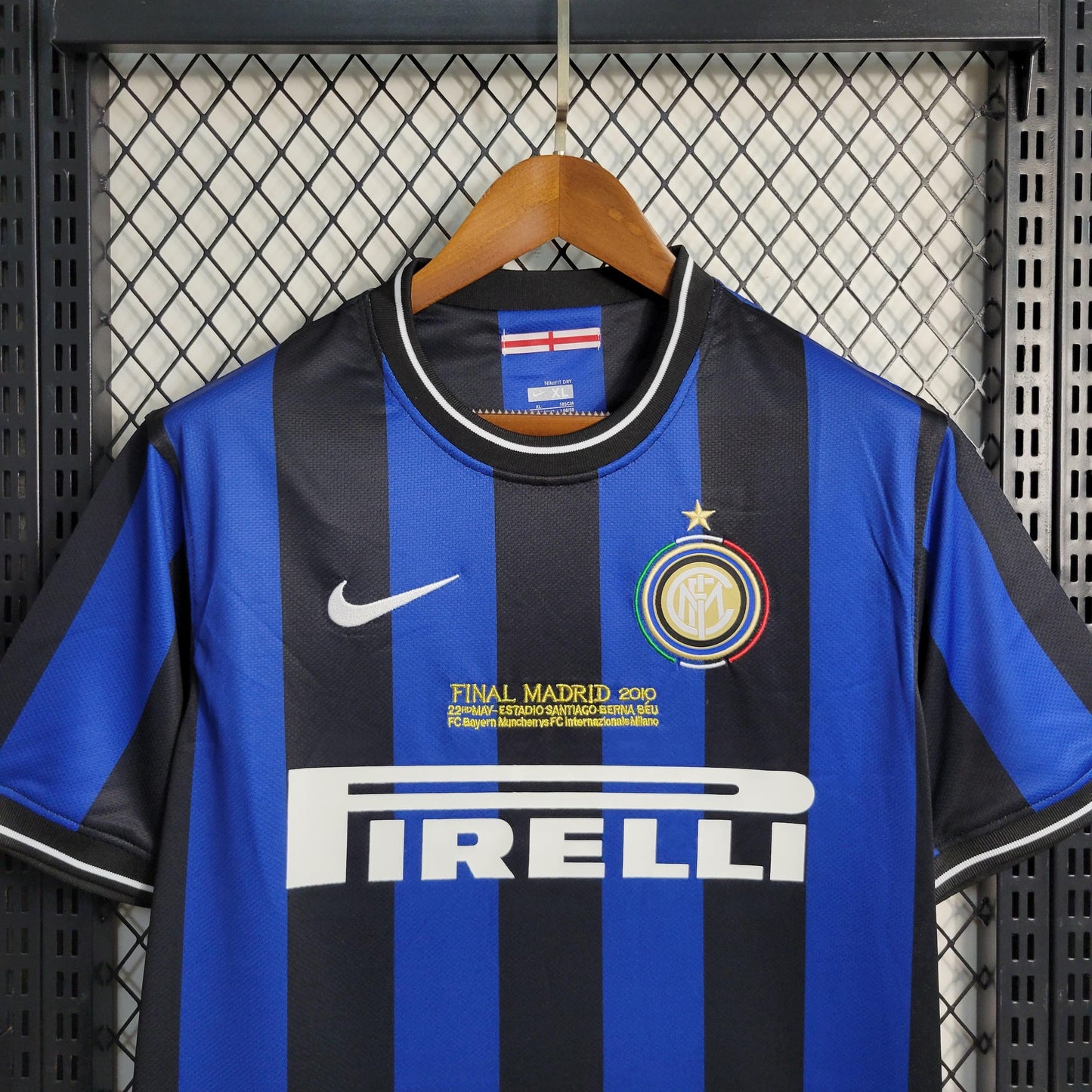 Camisa Inter de Milão I 09/10 Retrô (Sob encomenda)