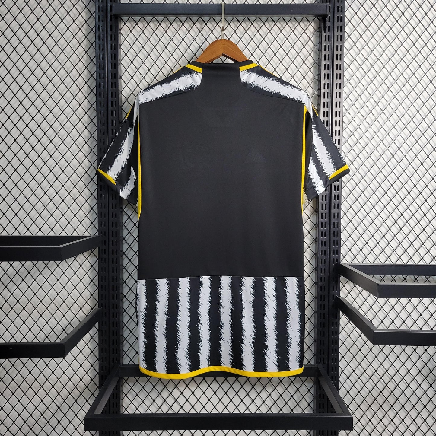 Camisa Juventus I 23/24 Torcedor (Sob encomenda)