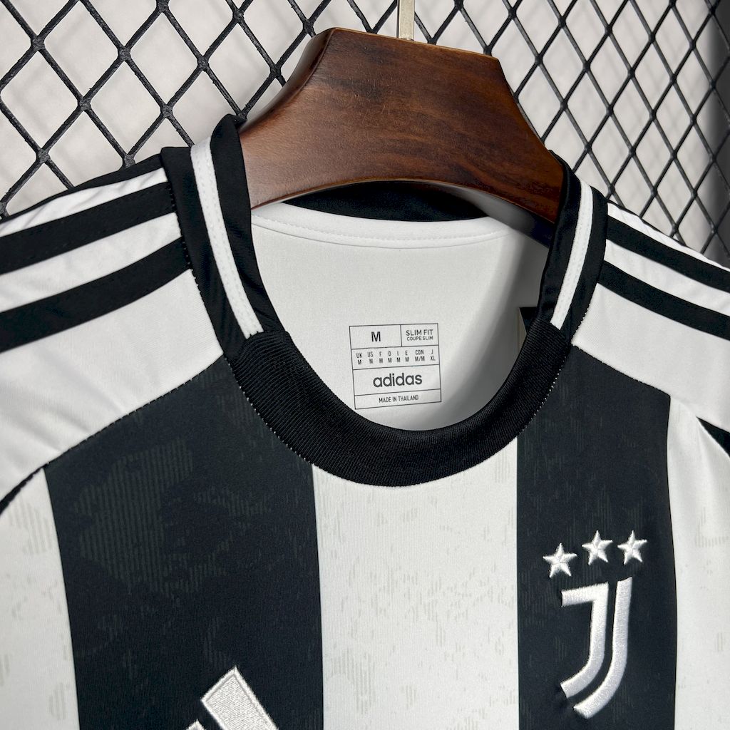 Camisa Juventus I 24/25 Torcedor (Sob encomenda)