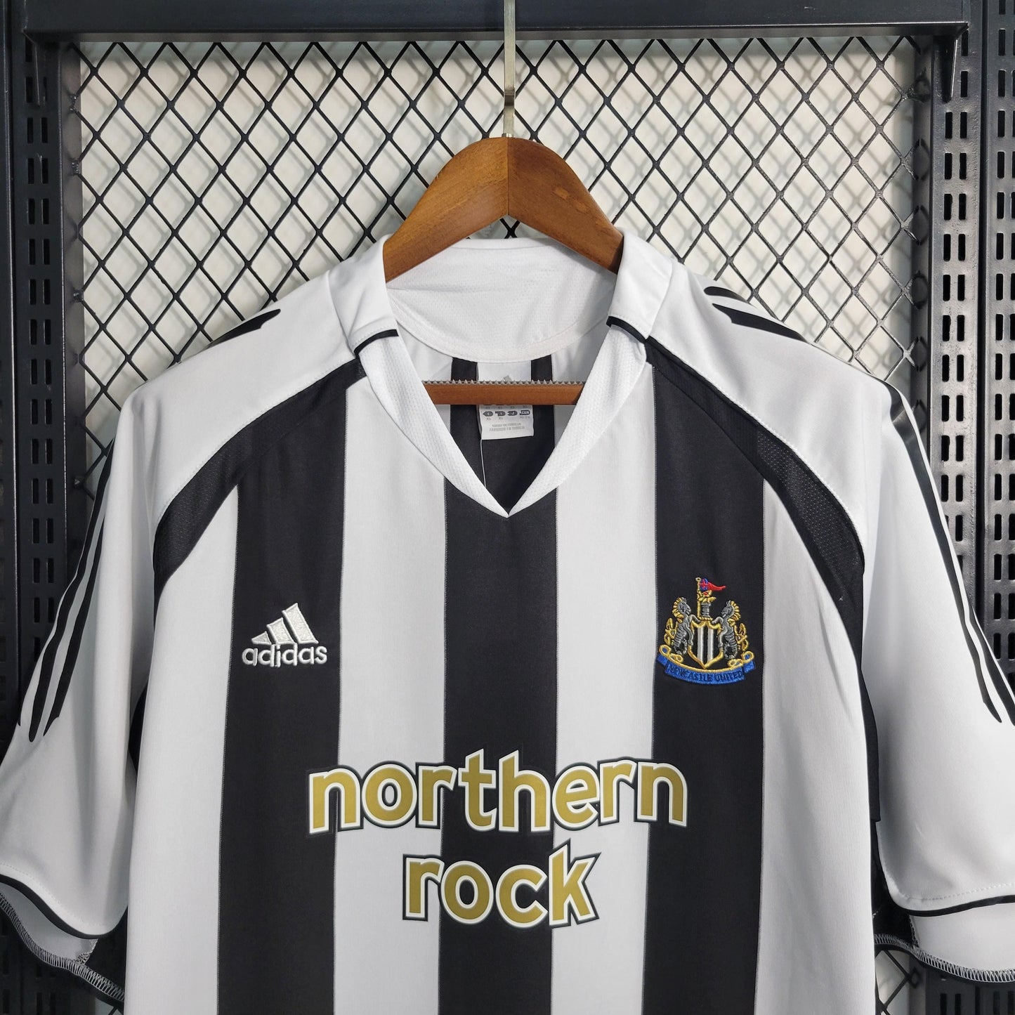 Camisa Newcastle I 04/06 Retrô (Sob encomenda)