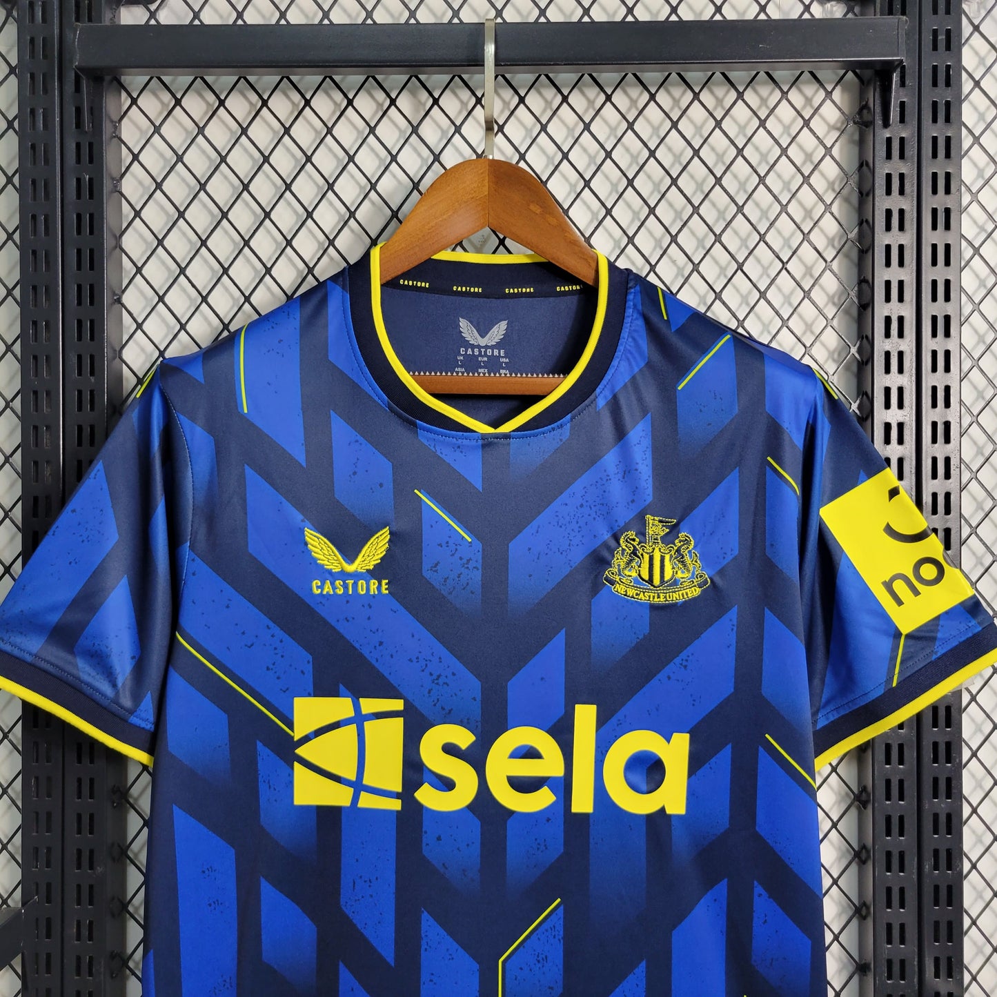 Camisa Newcastle III 23/24 Torcedor (Sob encomenda)