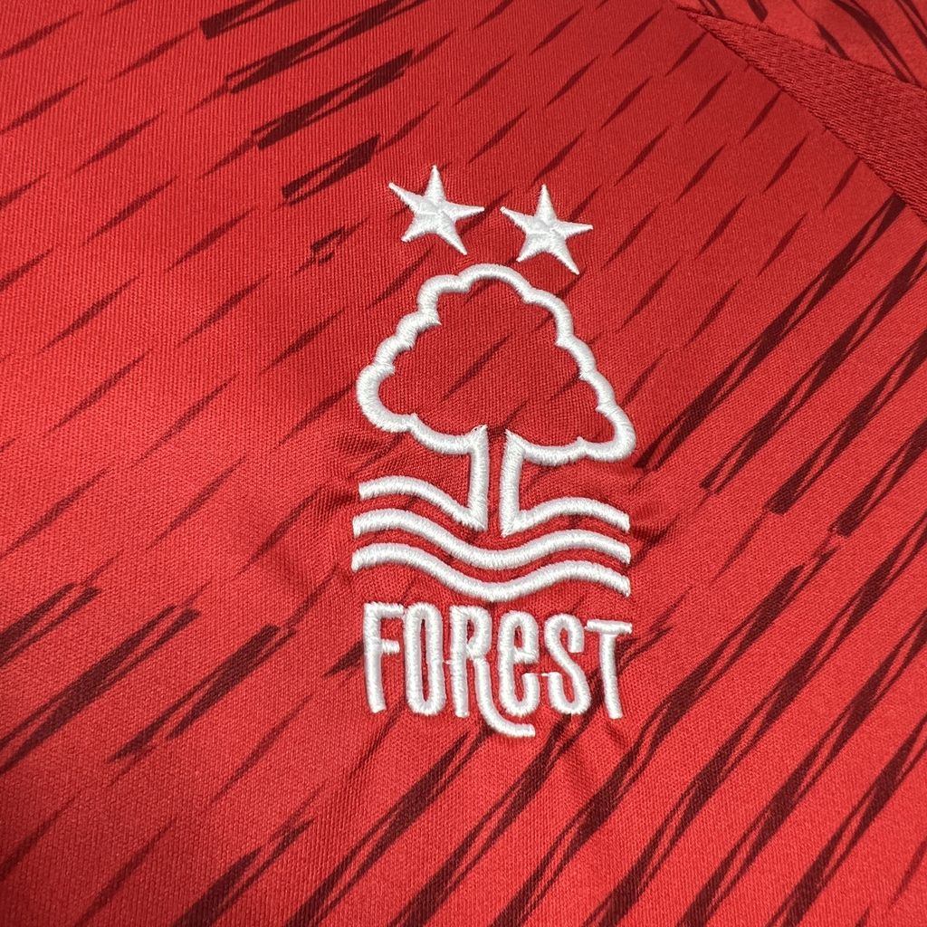 Camisa Nottingham Forest I 24/25 Torcedor (Sob encomenda)