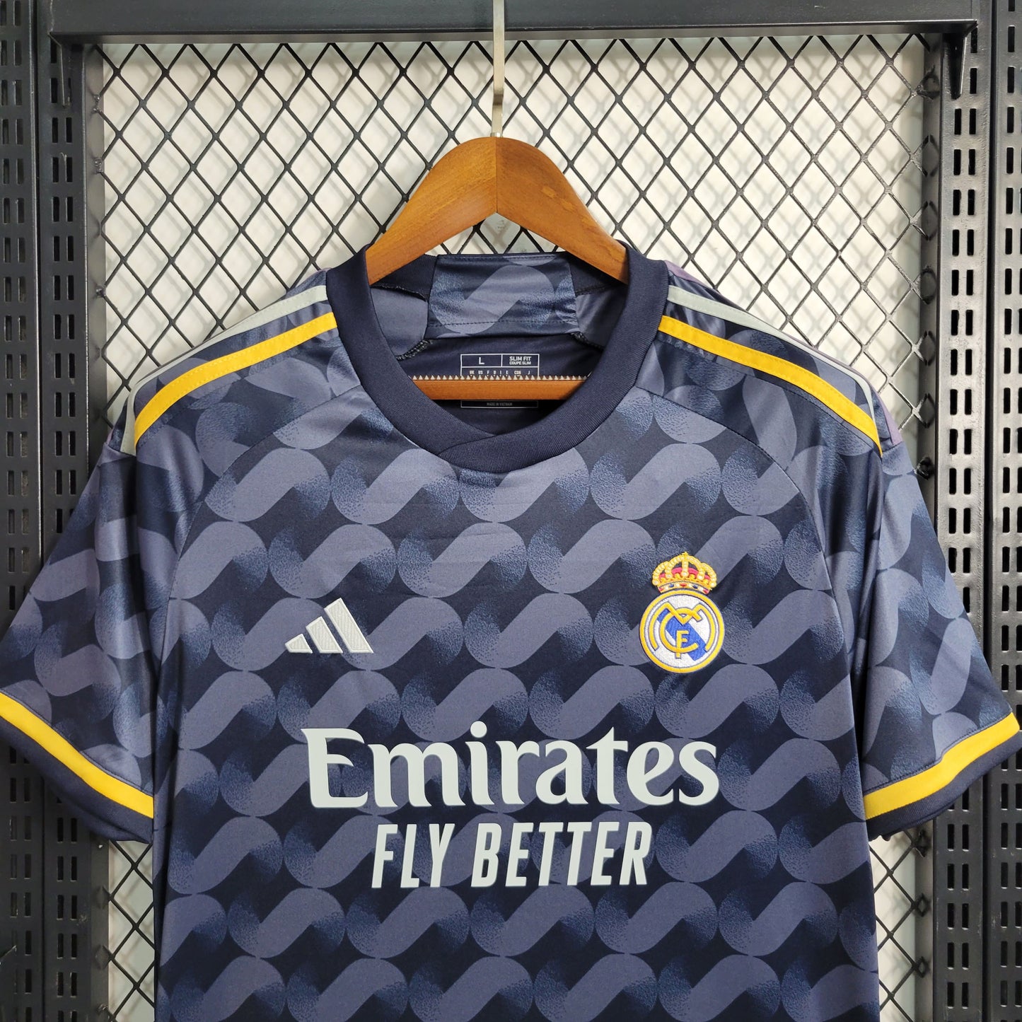 Camisa Real Madrid II 23/24 Torcedor (Sob encomenda)