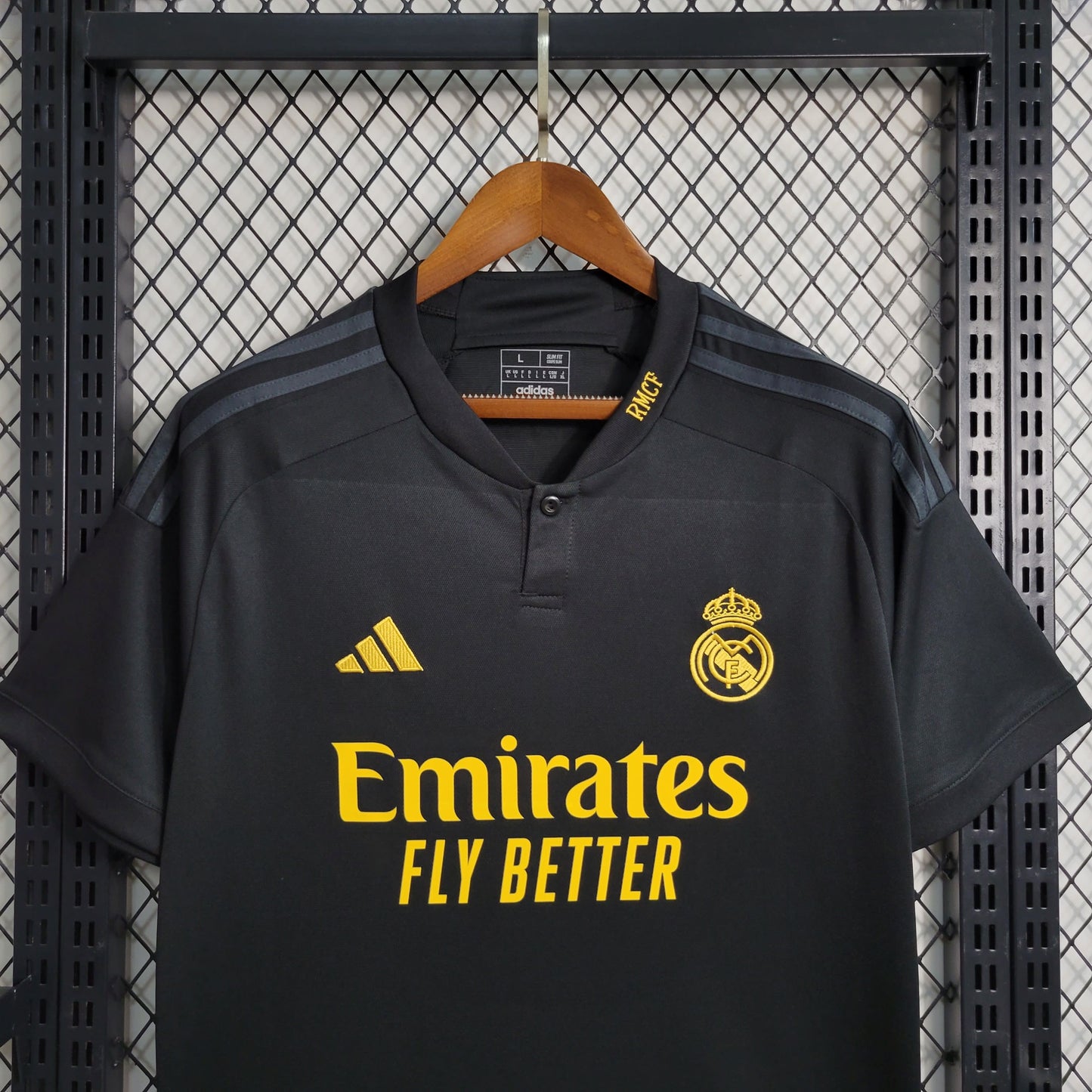 Camisa Real Madrid III 23/24 Torcedor (Sob encomenda)