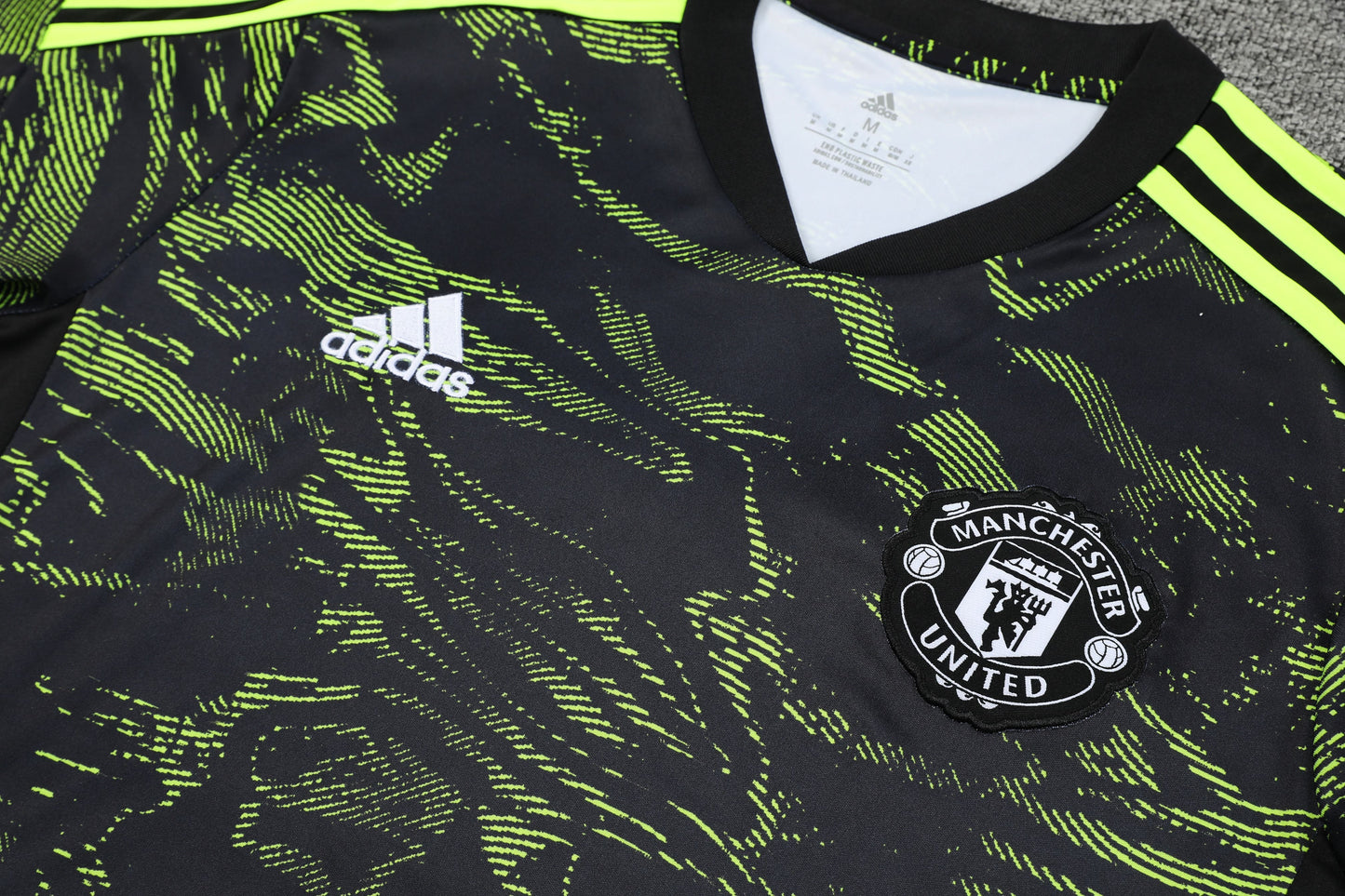 Conjunto de Treino Manchester United 23/24 (Sob encomenda)