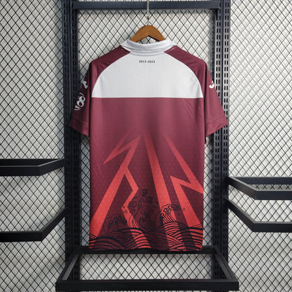 Camisa Torino '10 anos de Suzuki' 23/24 Torcedor (Sob encomenda)