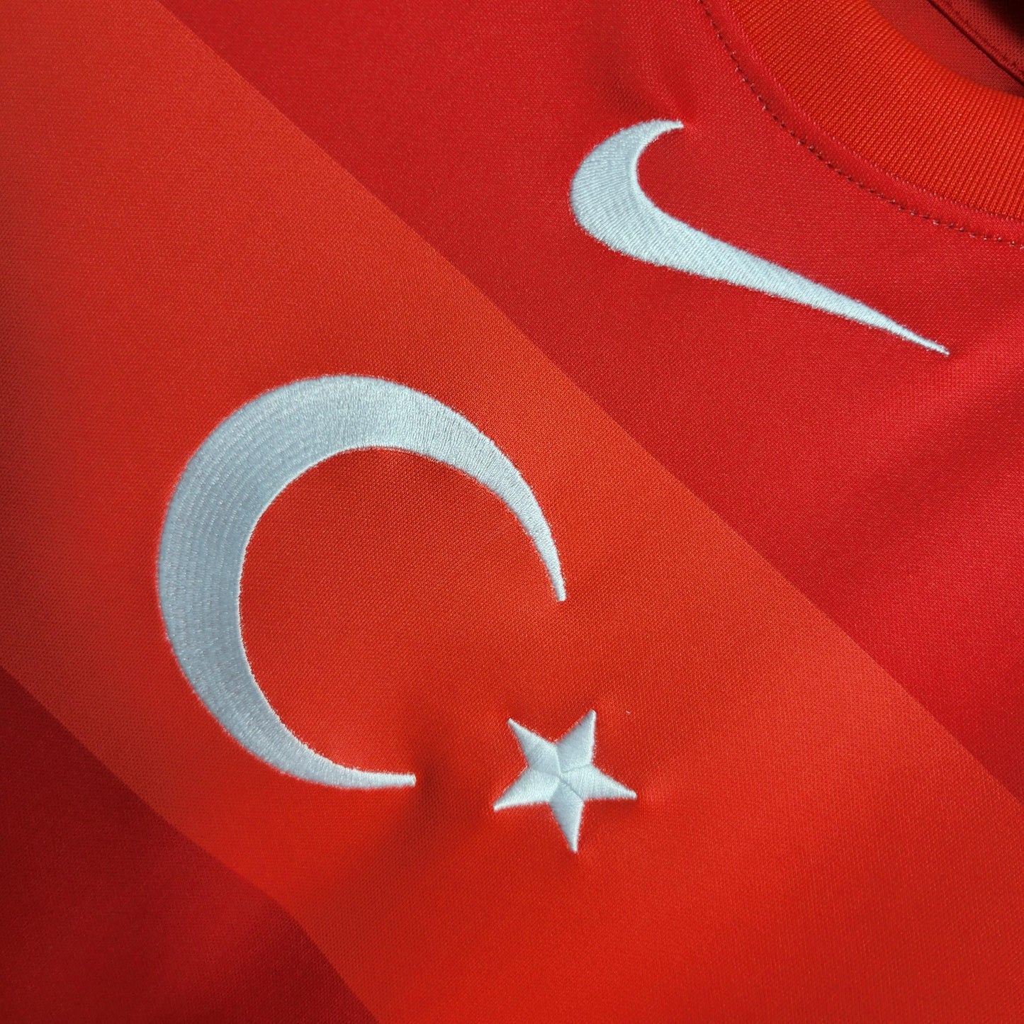 Camisa Turquia I 20/21 Retrô (Sob encomenda)