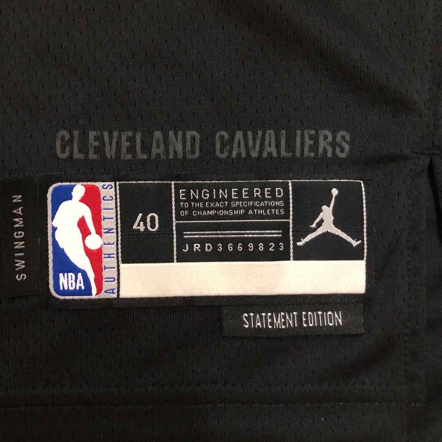 Regata Cleveland Cavaliers NBA 2023 Statement Edition Swigman Masculina (Sob encomenda)