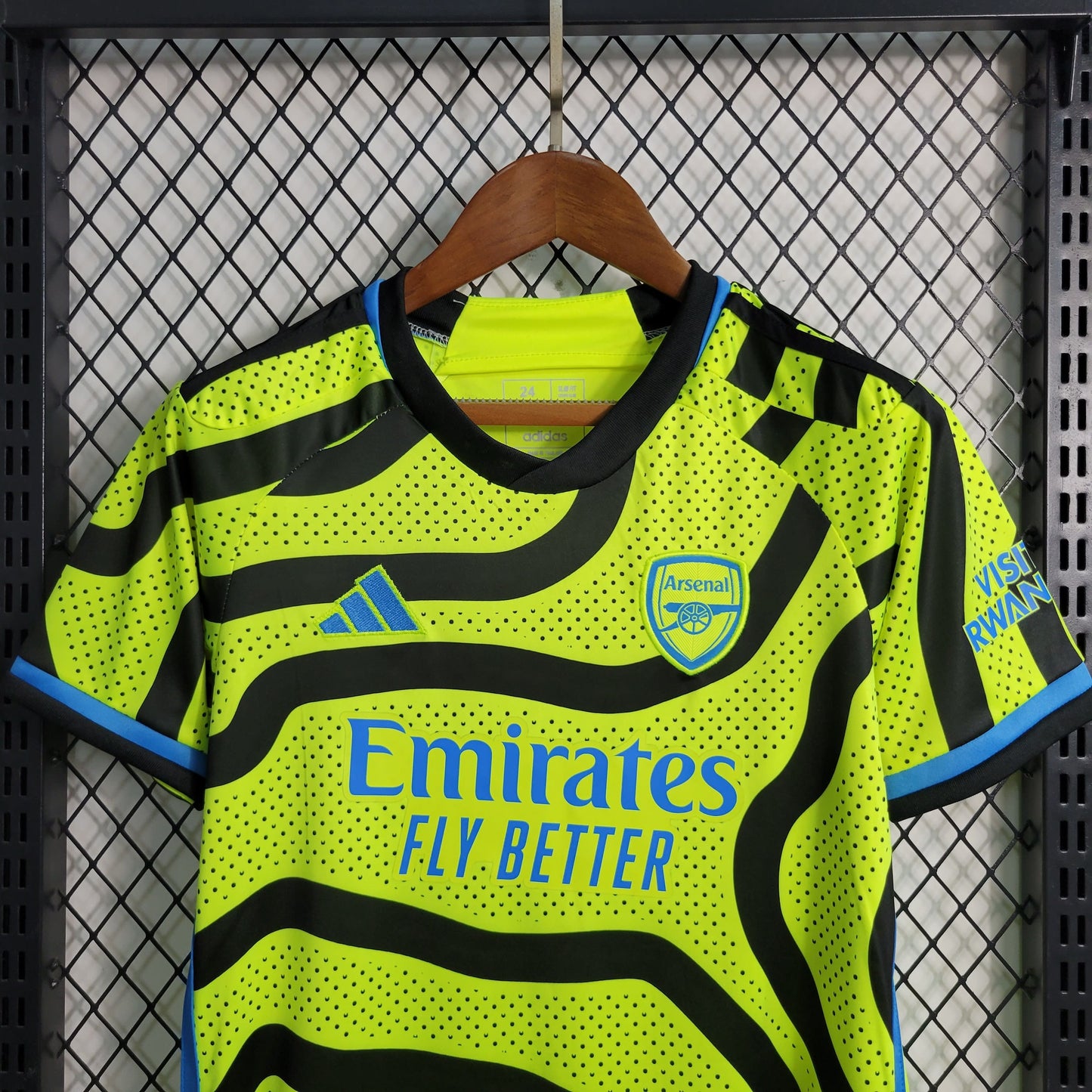 Kit Infantil Arsenal II 23/24 (Sob encomenda)