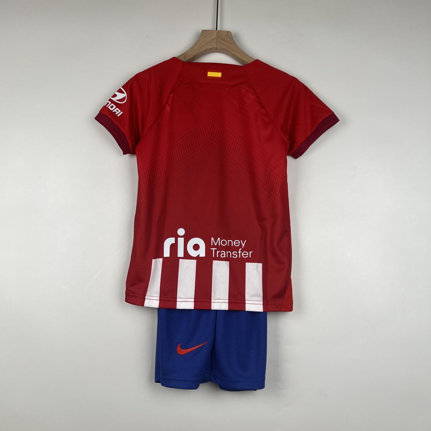 Kit Infantil Atlético de Madrid I 23/24 (Sob encomenda)