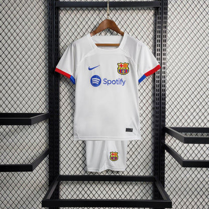 Kit Infantil Barcelona II 23/24 (Sob encomenda)