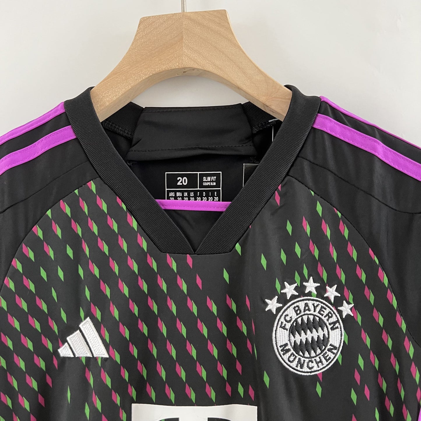 Kit Infantil Bayern de Munique II 23/24 (Sob encomenda)