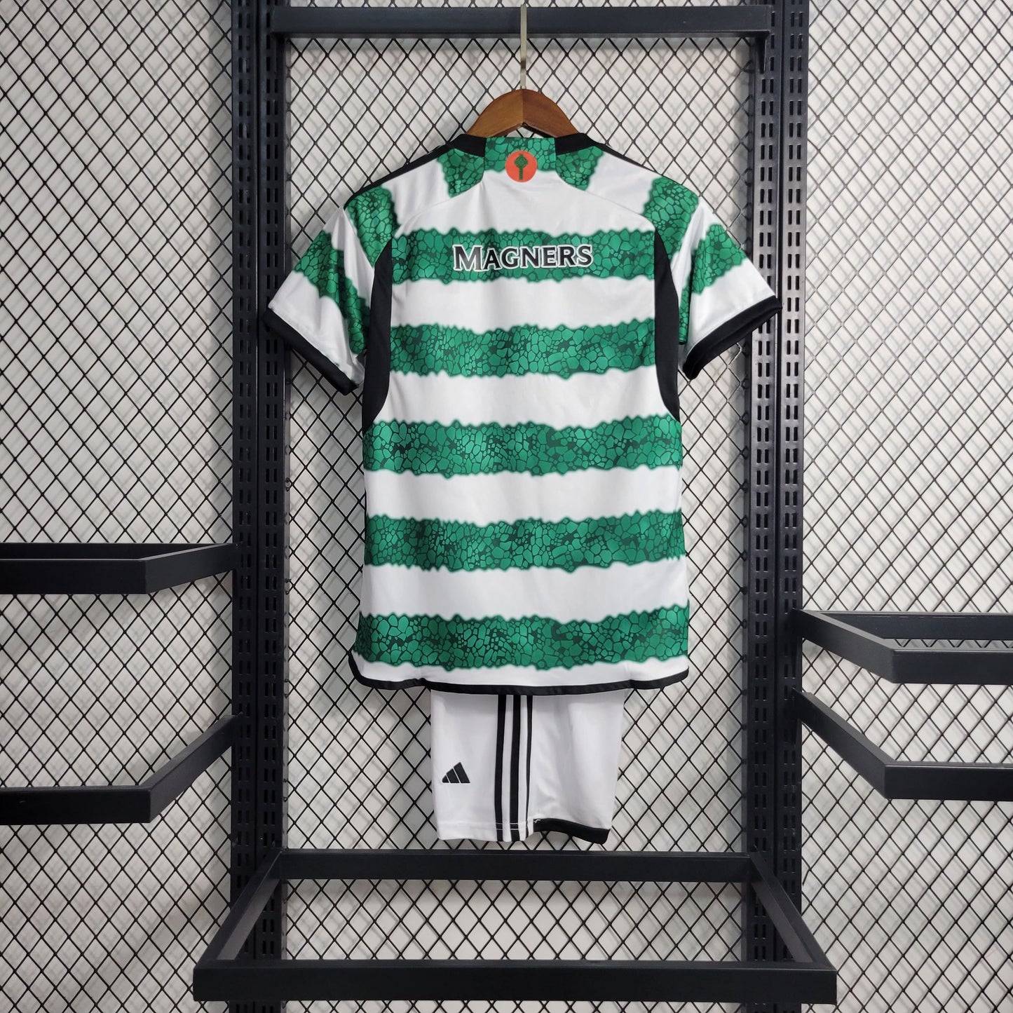 Kit Infantil Celtic I 23/24 (Sob encomenda)