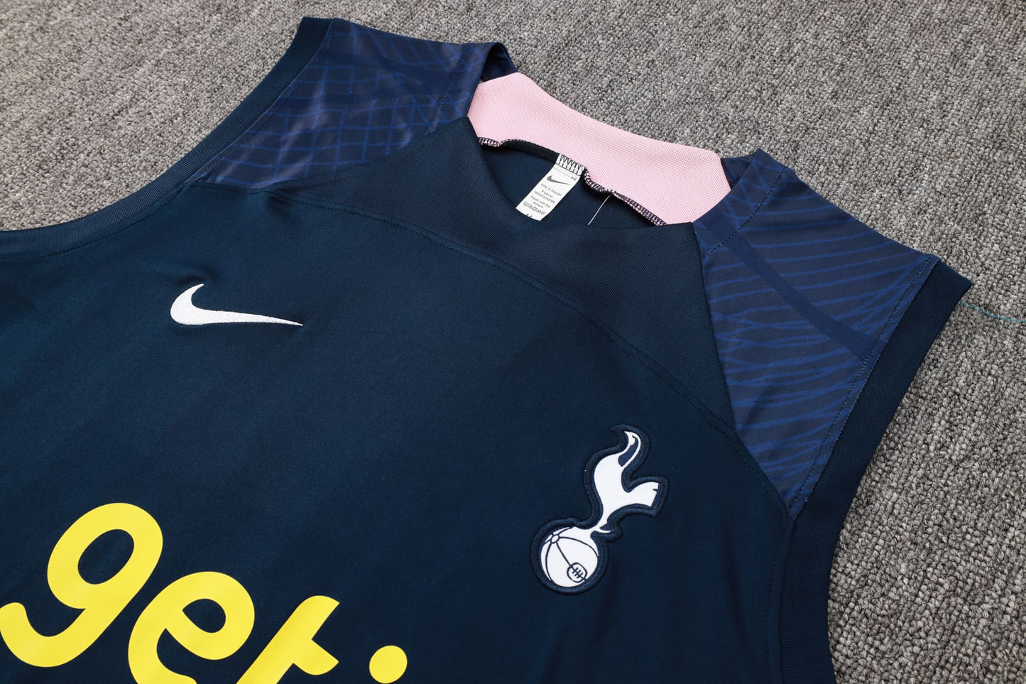 Conjunto de Treino Tottenham 23/24 (Sob encomenda)