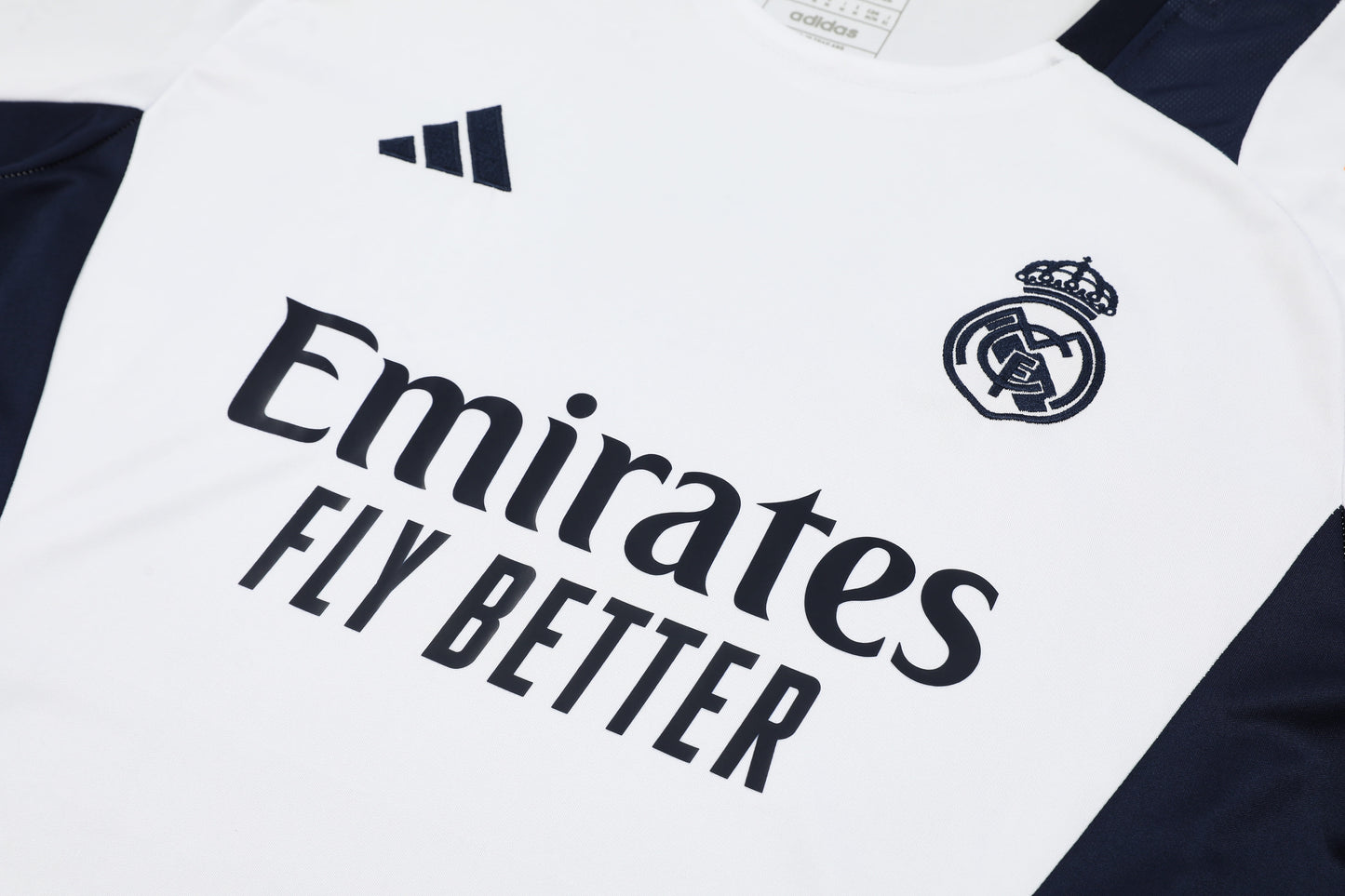 Conjunto de Treino Real Madrid 24/25 (Sob encomenda)