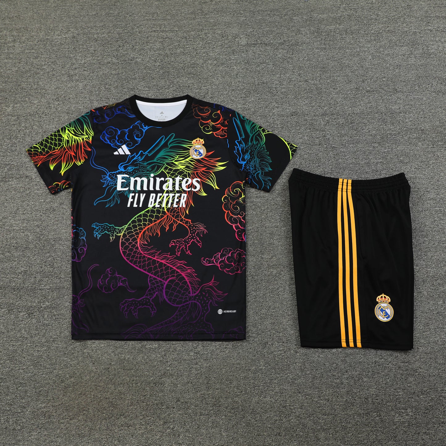 Conjunto de Treino Real Madrid 24/25 (Sob encomenda)