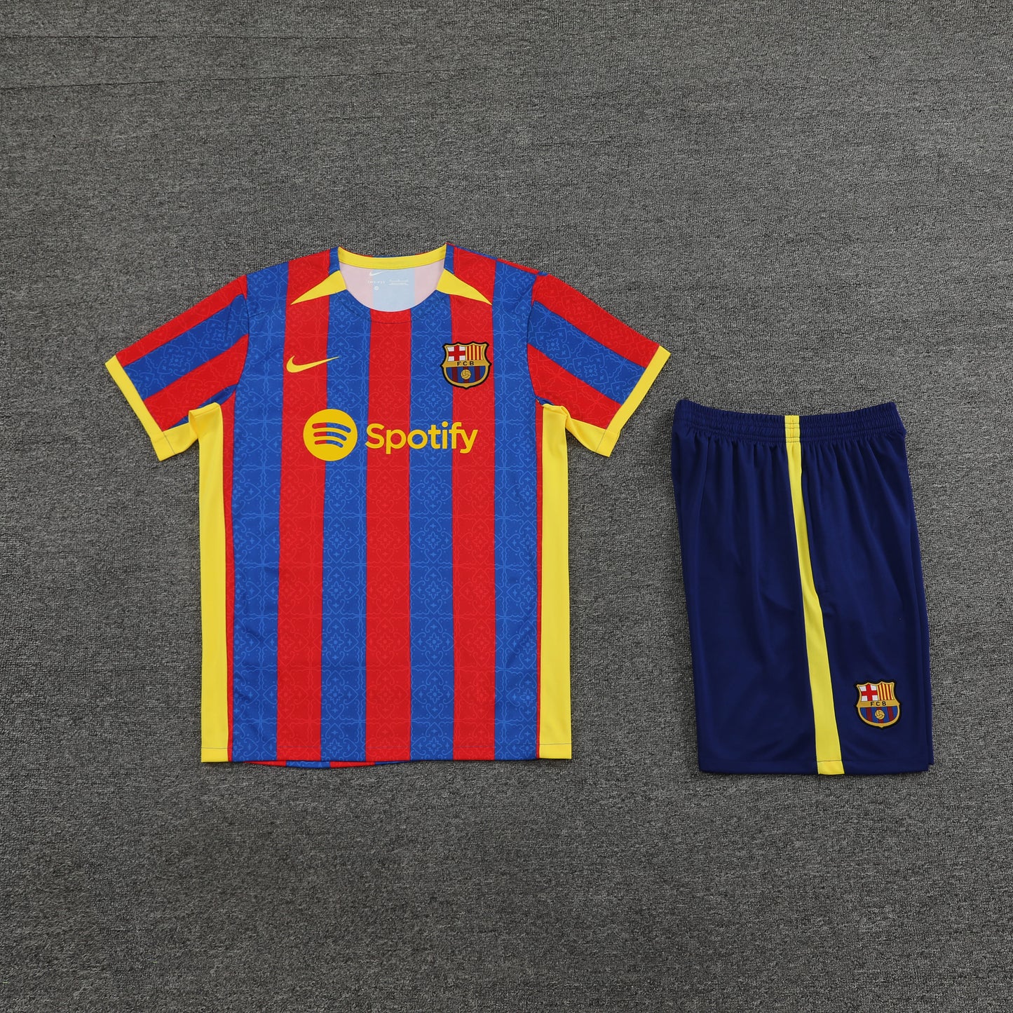 Conjunto de Treino Barcelona 23/24 (Sob encomenda)