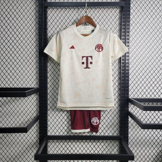 Kit Infantil Bayern de Munique III 23/24 (Sob encomenda)