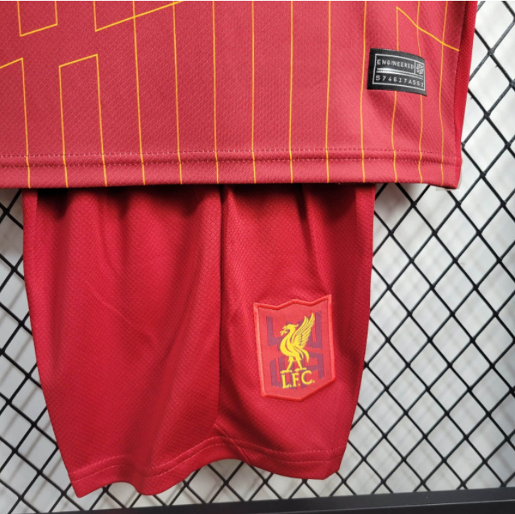 Kit Infantil Liverpool I 24/25 (Sob encomenda)