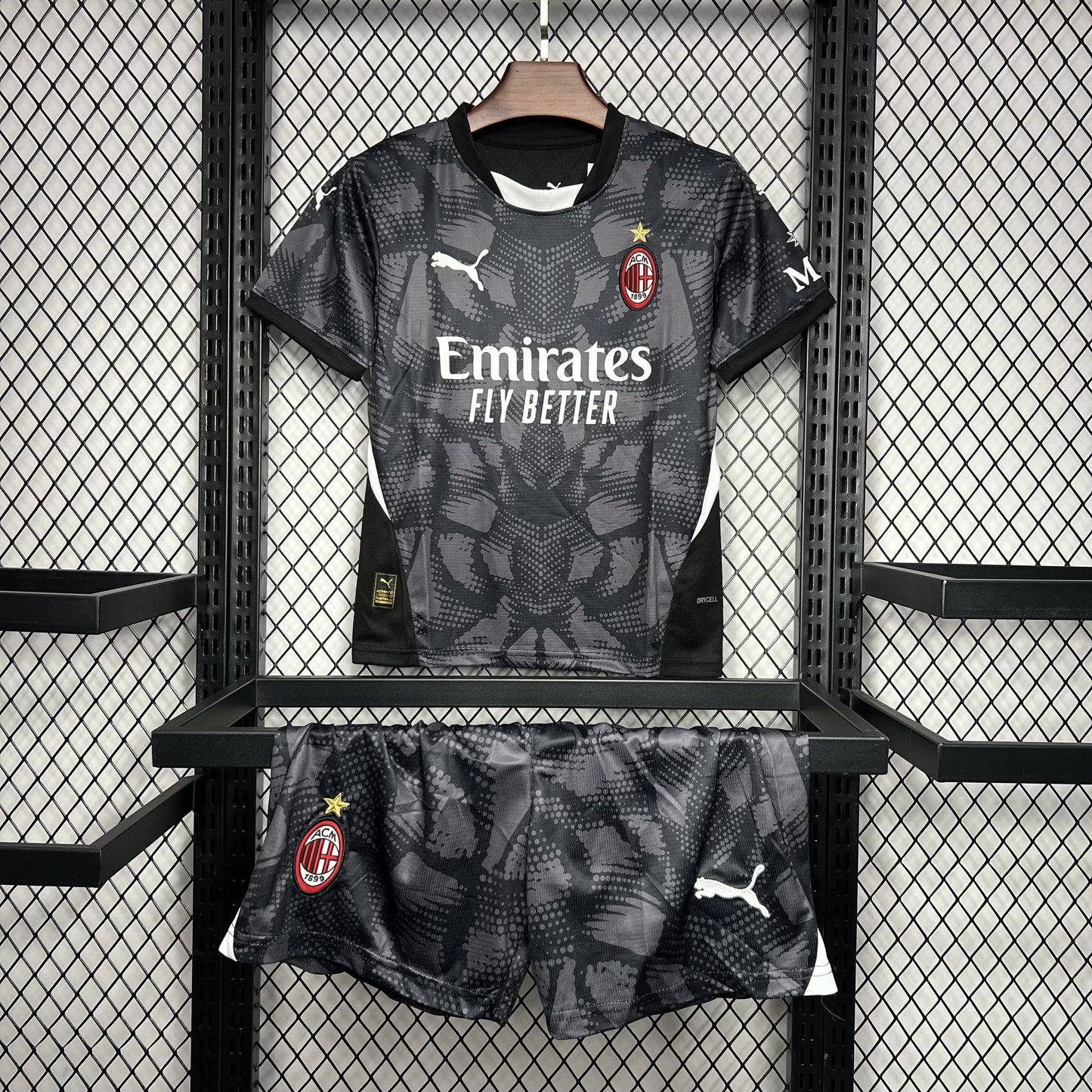 Kit Infantil Milan Goleiro 24/25 (Sob encomenda)