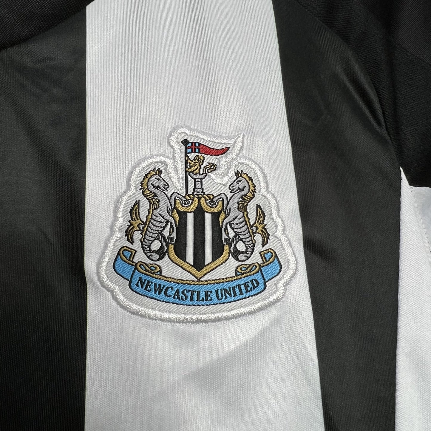 Kit Infantil Newcastle I 24/25 (Sob encomenda)